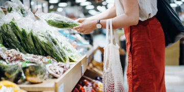 Learn to eat healthy on a budget