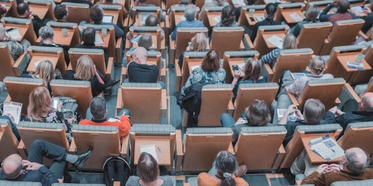 7 Tips on Getting Medical Insurance for International Students