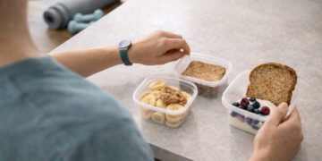 Snack Timing and Simple Meals to Boost Home Workouts