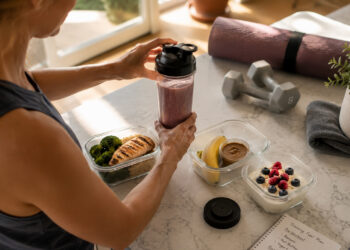 Balanced Snack and Meal Schedule for Home Training